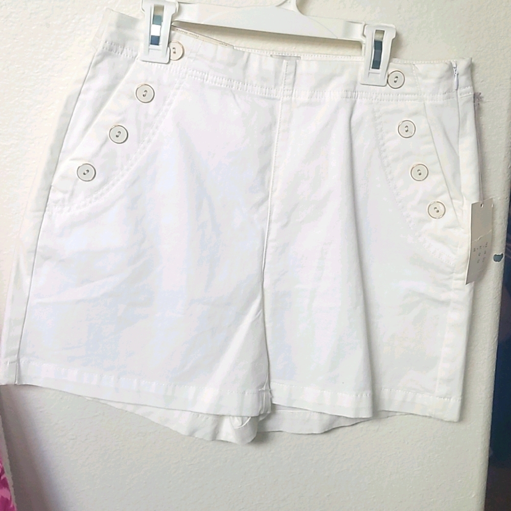 White Chino shorts